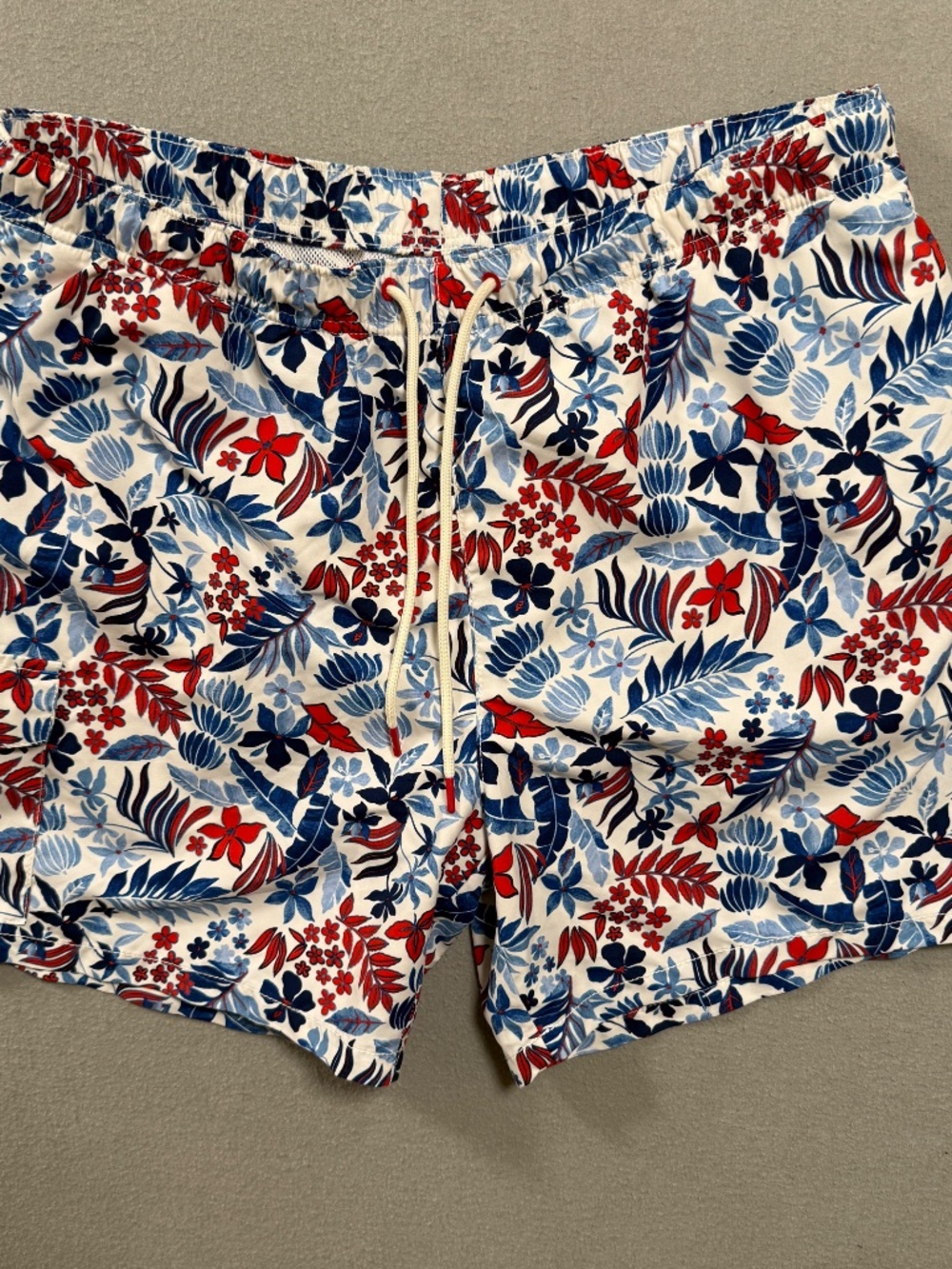 Tommy Bahama Set 100% Silk Shirt Swim Trunks Floral Red White Blue Hawaiian L/XL - Picture 7 of 13